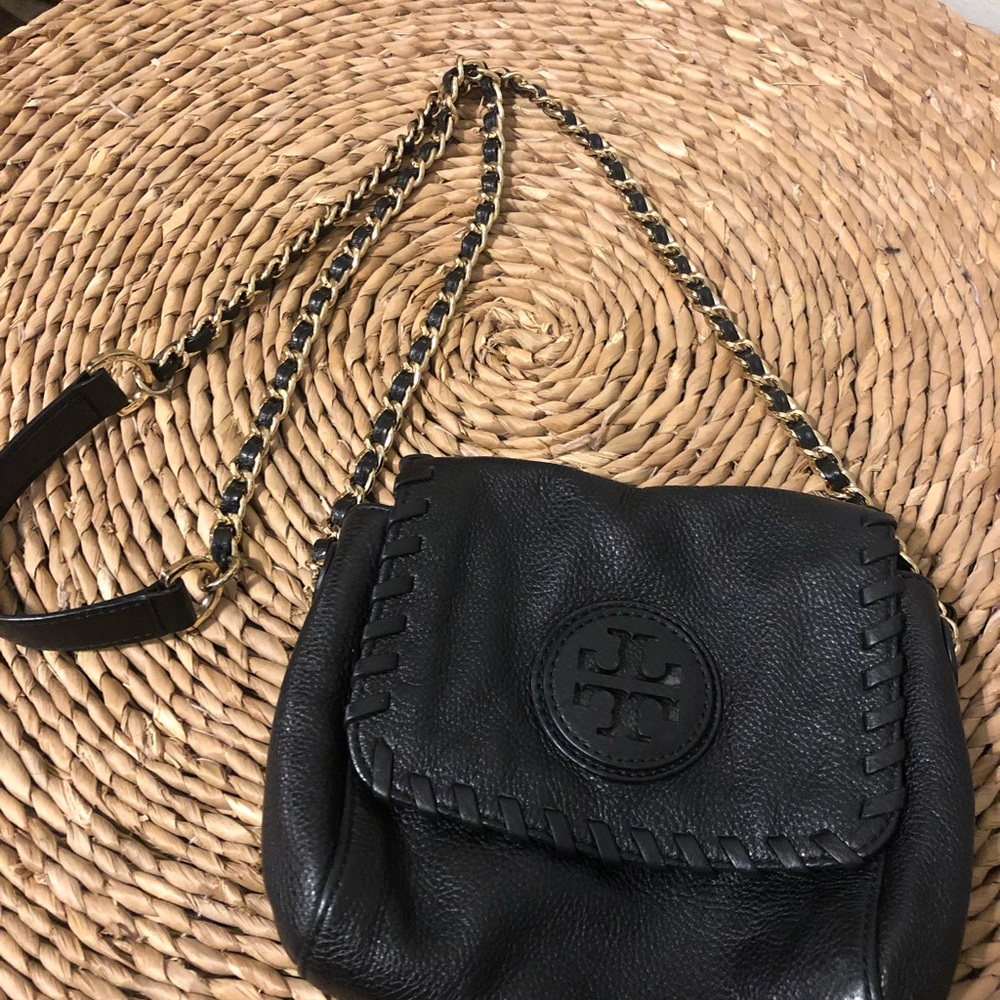 Beautiful Tory Burch Crossbody bag.